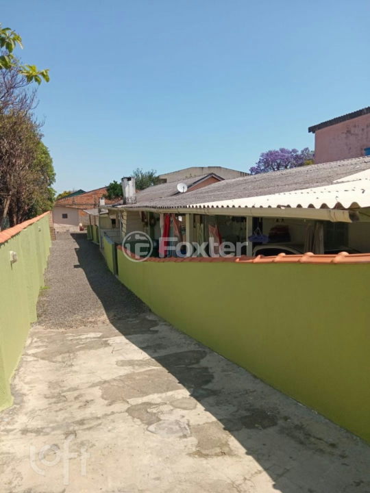 Casa à venda com 8 quartos, 156m² - Foto 12