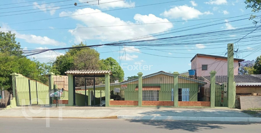 Casa à venda com 8 quartos, 156m² - Foto 1