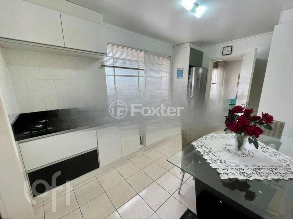 Apartamento à venda com 2 quartos, 72m² - Foto 4