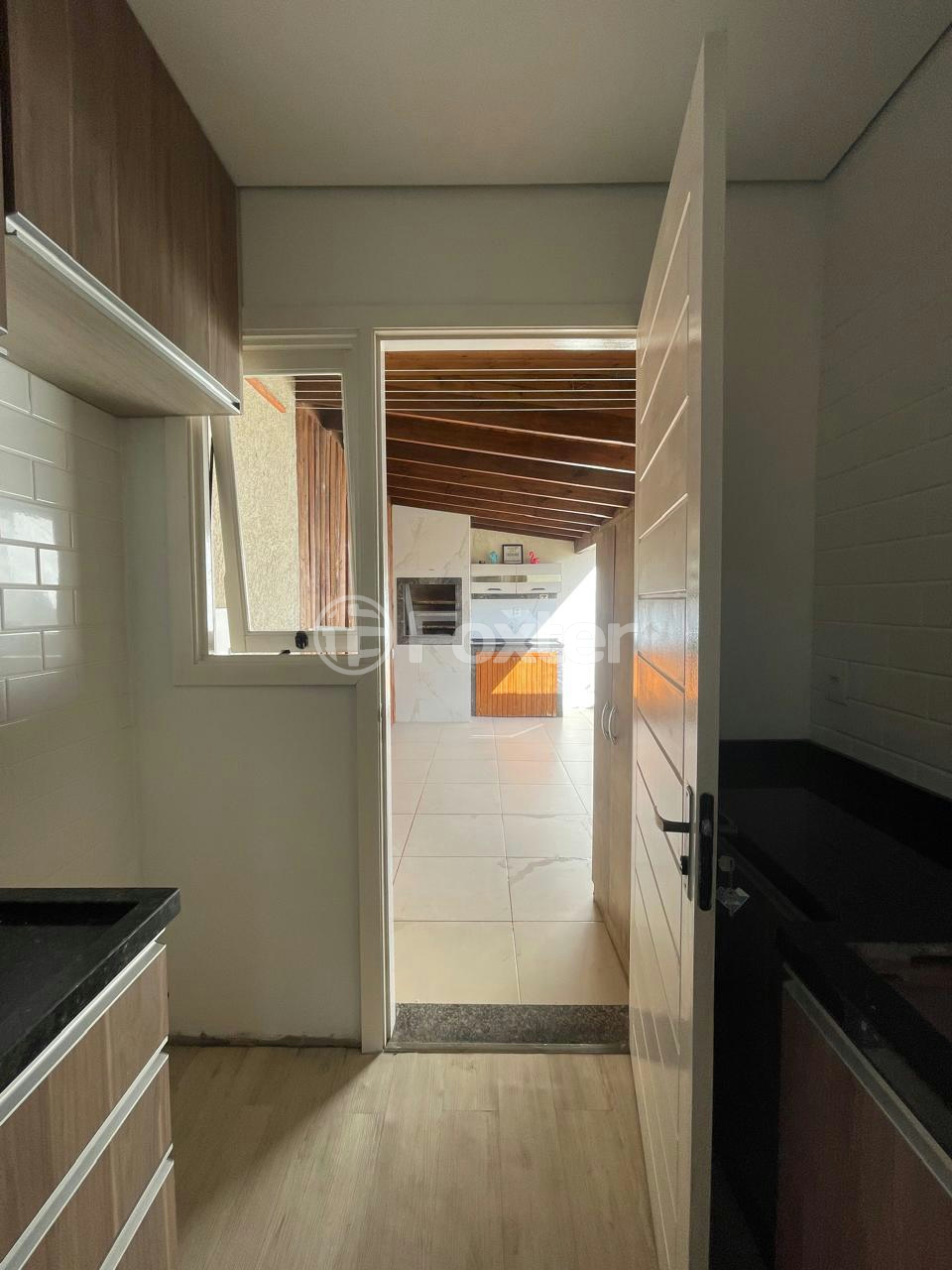 Casa à venda com 2 quartos, 68m² - Foto 7