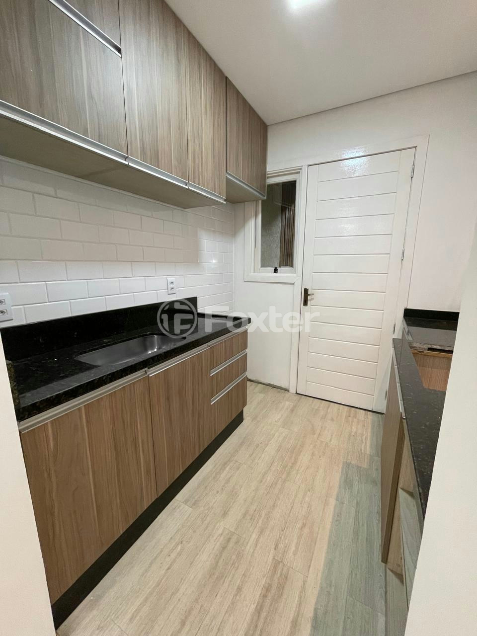 Casa à venda com 2 quartos, 68m² - Foto 8