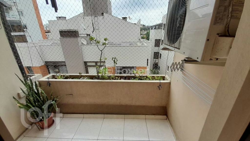Apartamento à venda com 2 quartos, 65m² - Foto 3