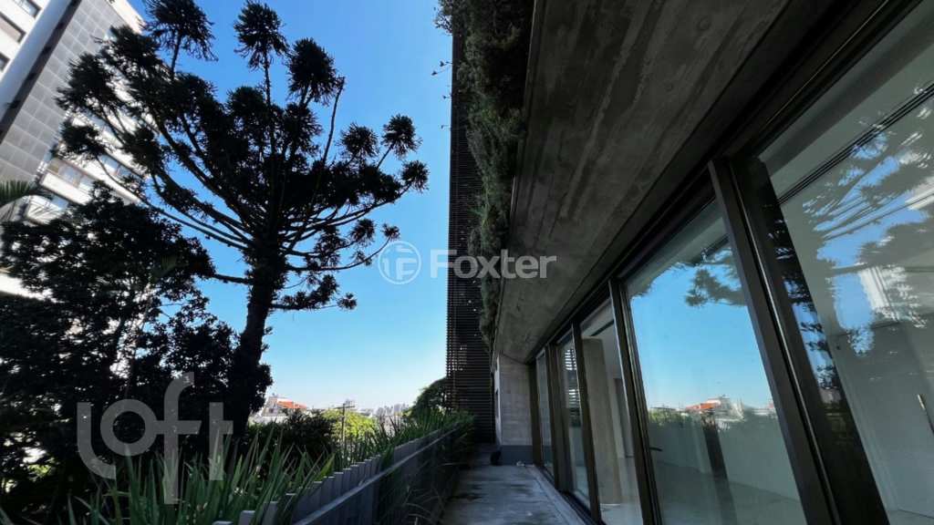 Apartamento à venda com 3 quartos, 251m² - Foto 12