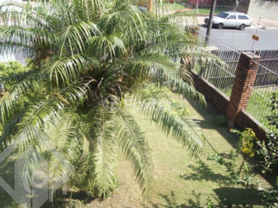 Casa à venda com 3 quartos, 180m² - Foto 2