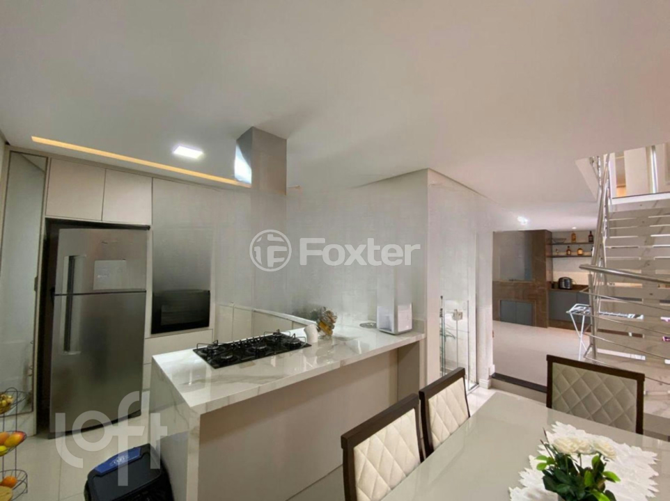 Casa à venda com 3 quartos, 206m² - Foto 5