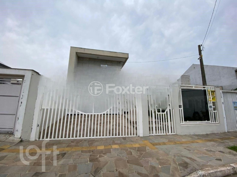 Casa à venda com 3 quartos, 206m² - Foto 1
