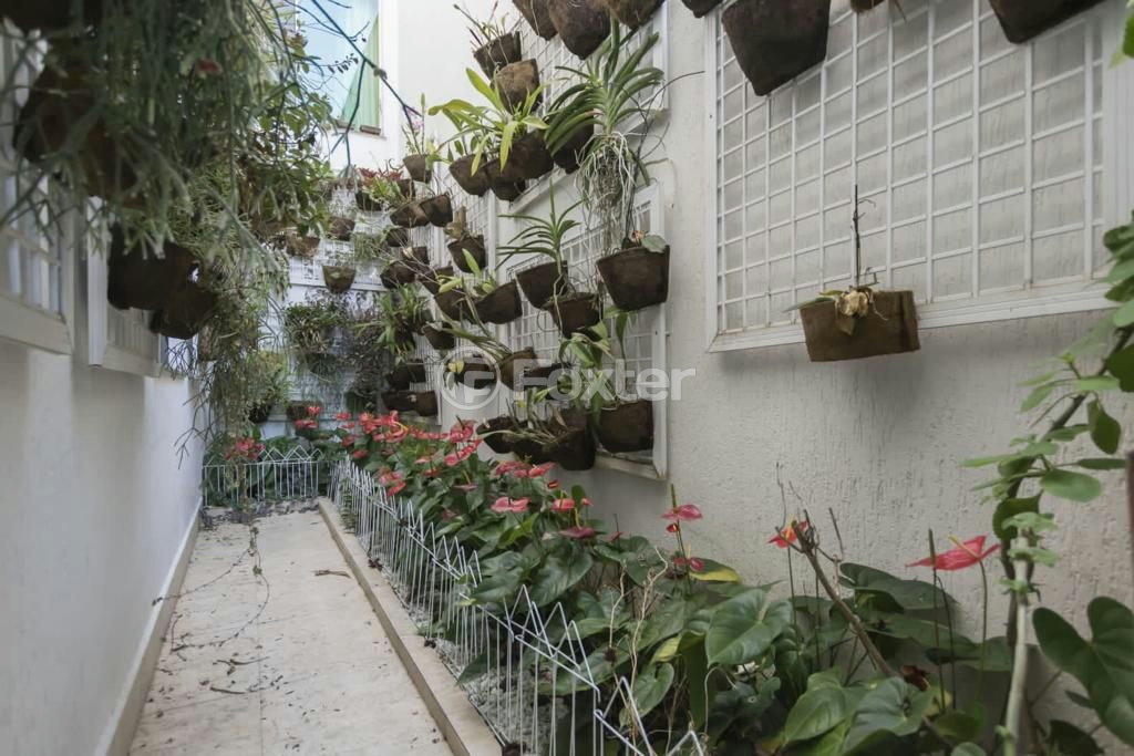 Casa à venda com 3 quartos, 270m² - Foto 44