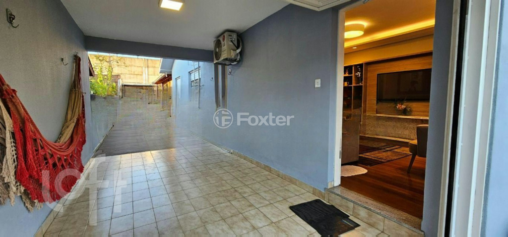 Casa à venda com 3 quartos, 220m² - Foto 10