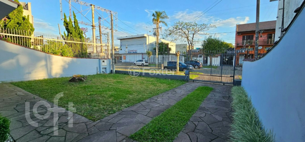 Casa à venda com 3 quartos, 220m² - Foto 8