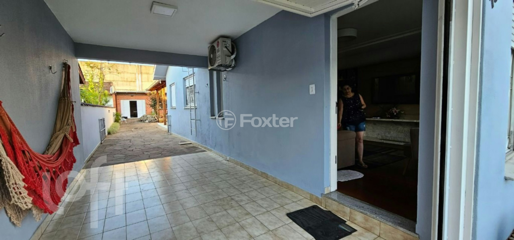 Casa à venda com 3 quartos, 220m² - Foto 9