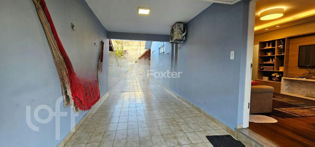 Casa à venda com 3 quartos, 220m² - Foto 11