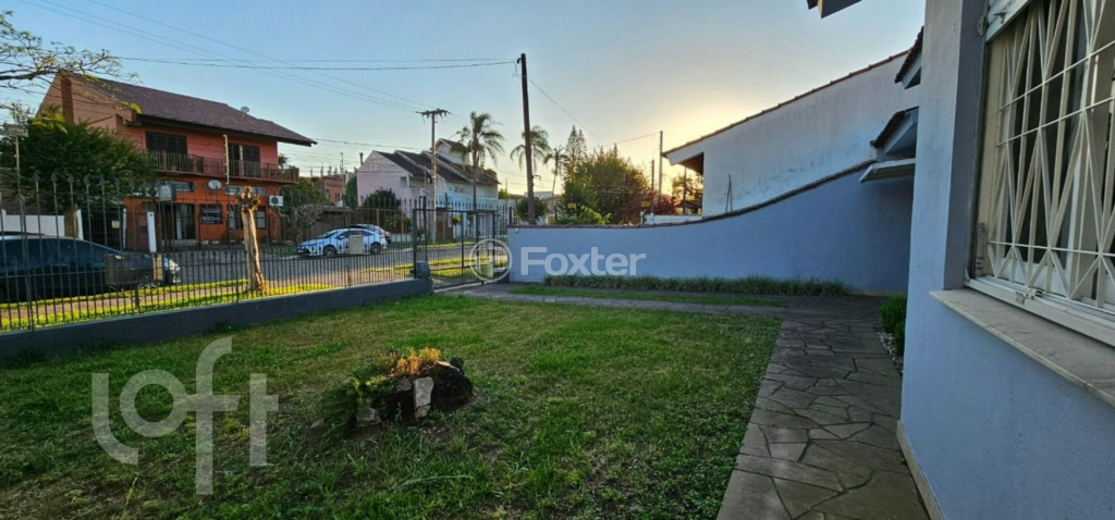 Casa à venda com 3 quartos, 220m² - Foto 7