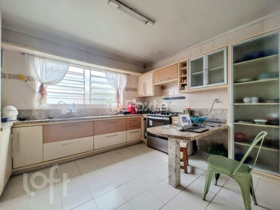 Casa à venda com 3 quartos, 270m² - Foto 8