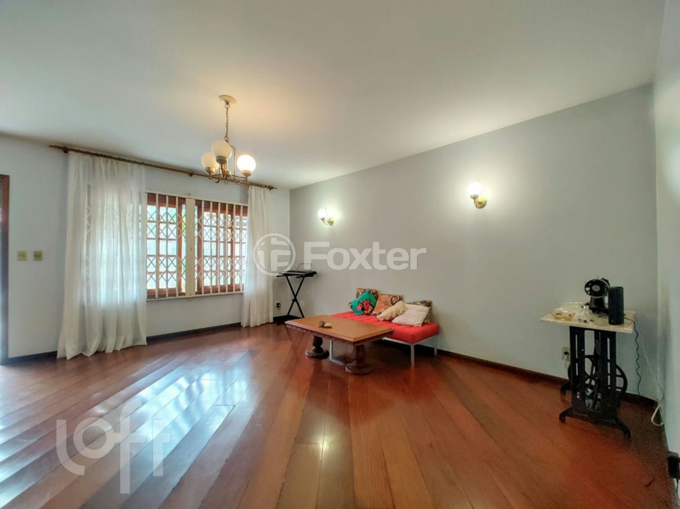 Casa à venda com 3 quartos, 270m² - Foto 4