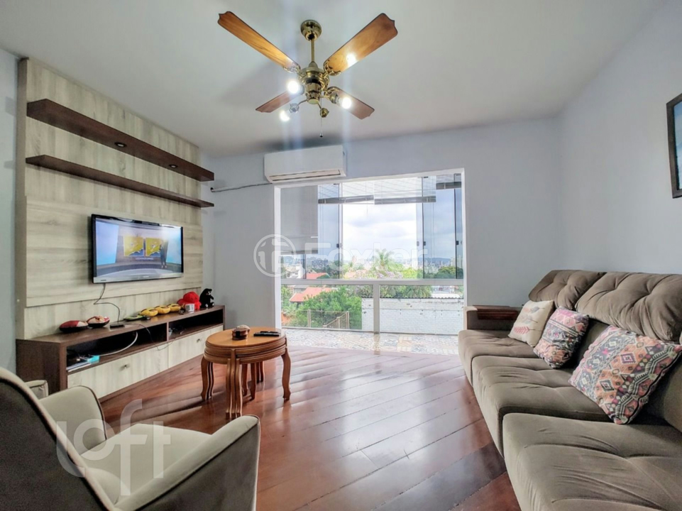 Casa à venda com 3 quartos, 270m² - Foto 1