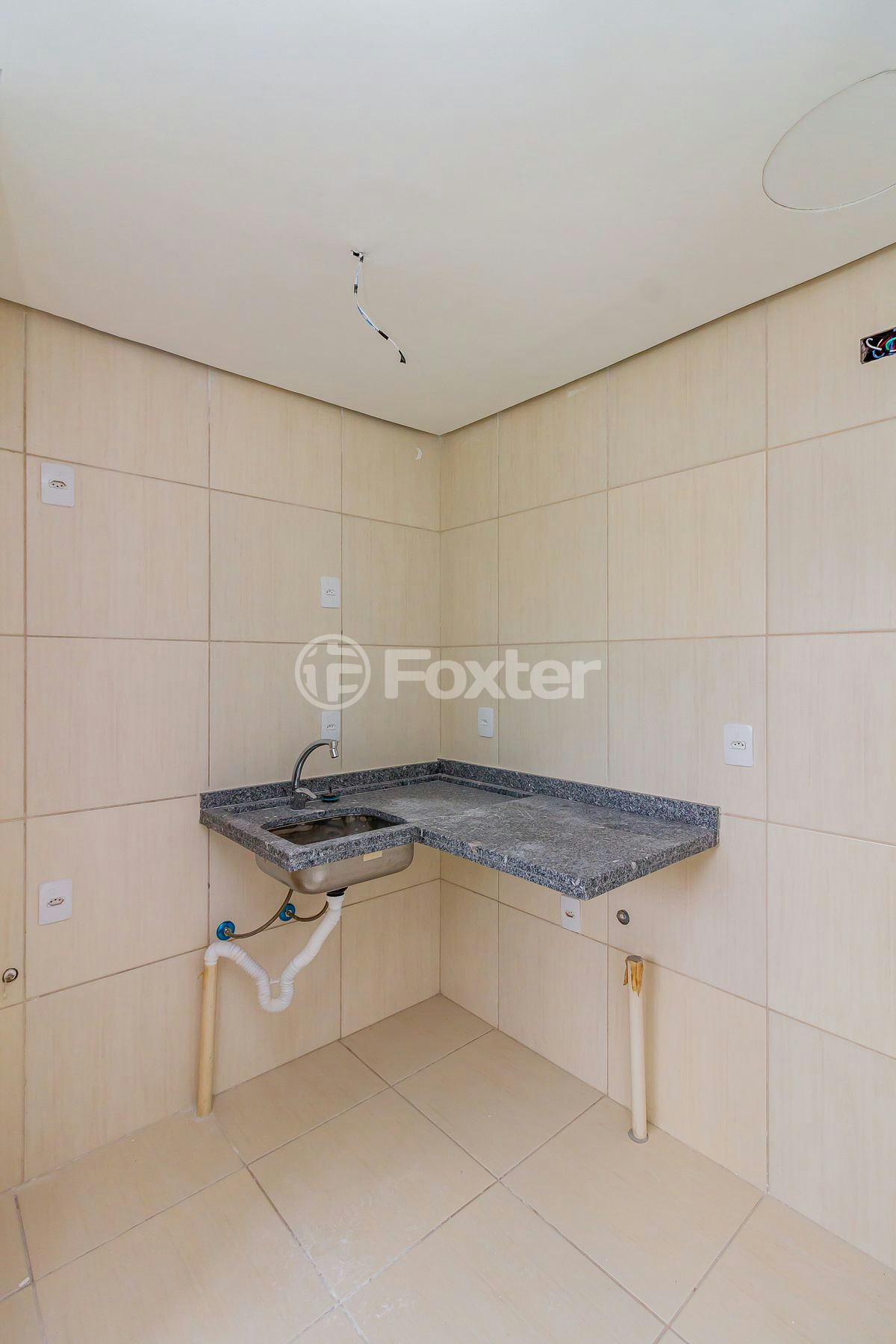 Apartamento à venda com 2 quartos, 42m² - Foto 22