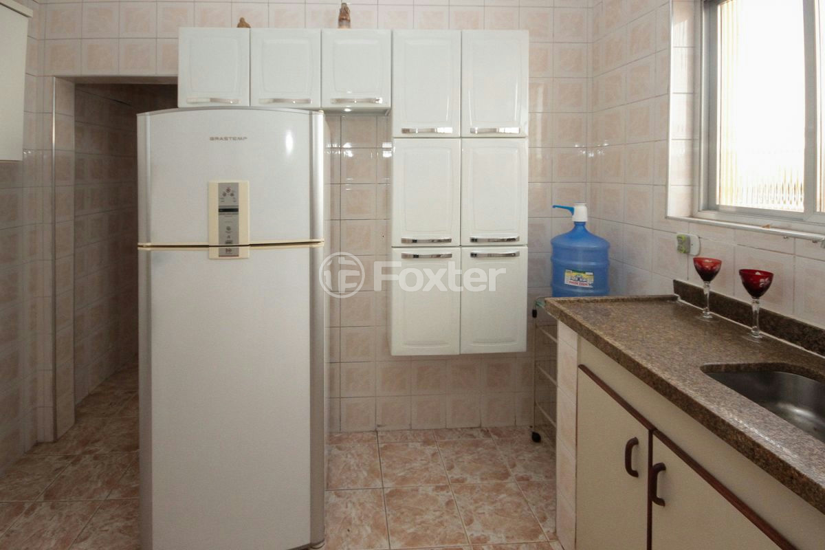 Casa à venda com 4 quartos, 200m² - Foto 28