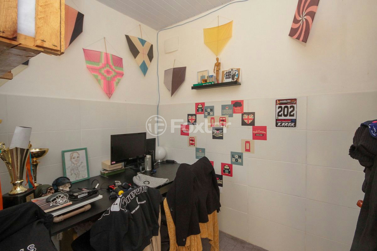 Casa à venda com 4 quartos, 200m² - Foto 8