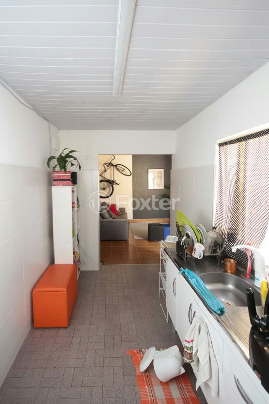 Casa à venda com 4 quartos, 200m² - Foto 7