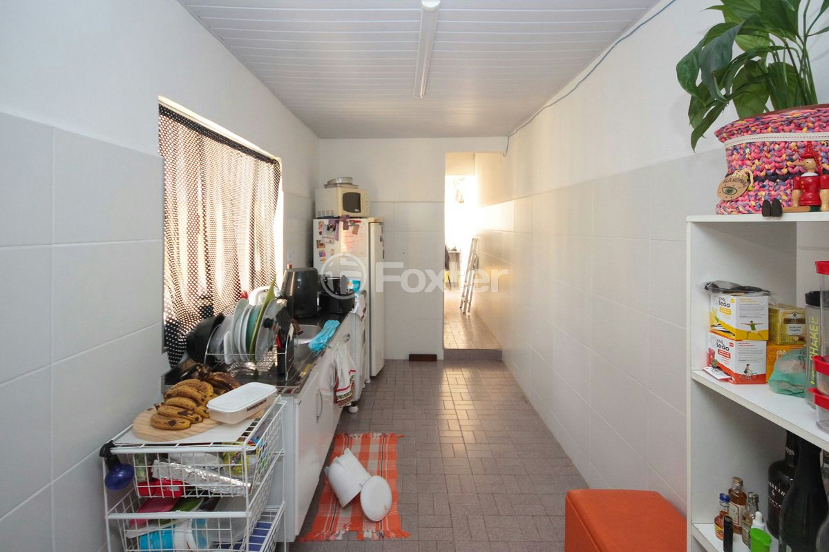 Casa à venda com 4 quartos, 200m² - Foto 5