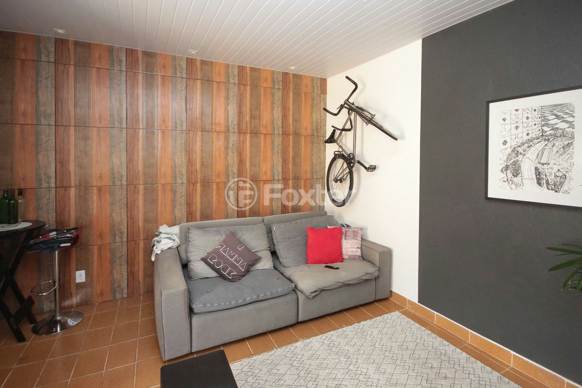 Casa à venda com 4 quartos, 200m² - Foto 3