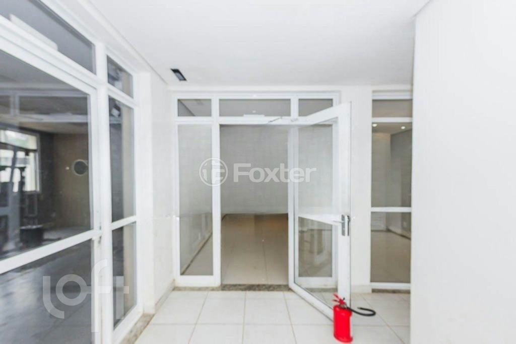 Apartamento à venda com 2 quartos, 62m² - Foto 17