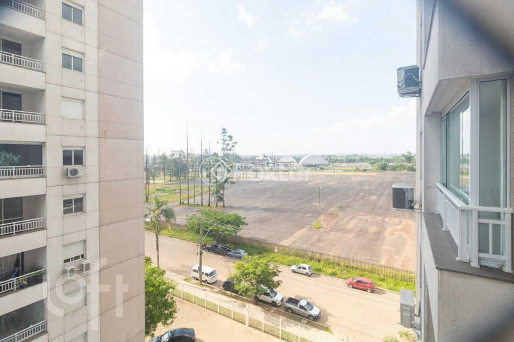 Apartamento à venda com 2 quartos, 62m² - Foto 3