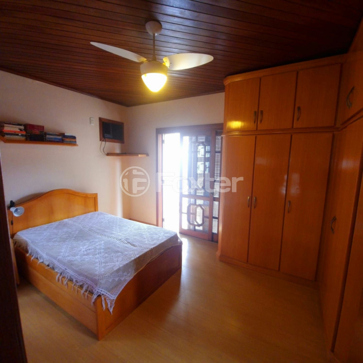 Casa à venda com 3 quartos, 248m² - Foto 11