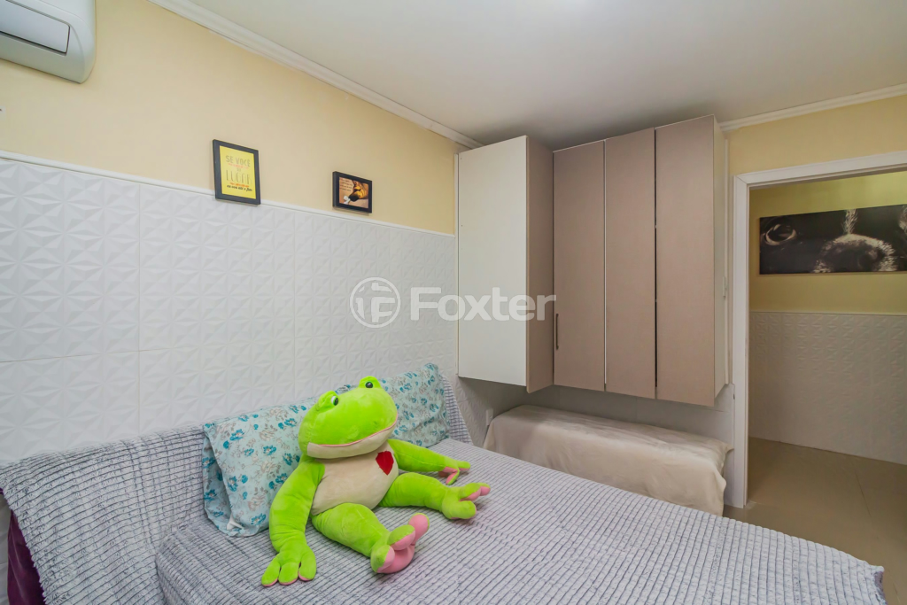 Casa à venda com 4 quartos, 141m² - Foto 16