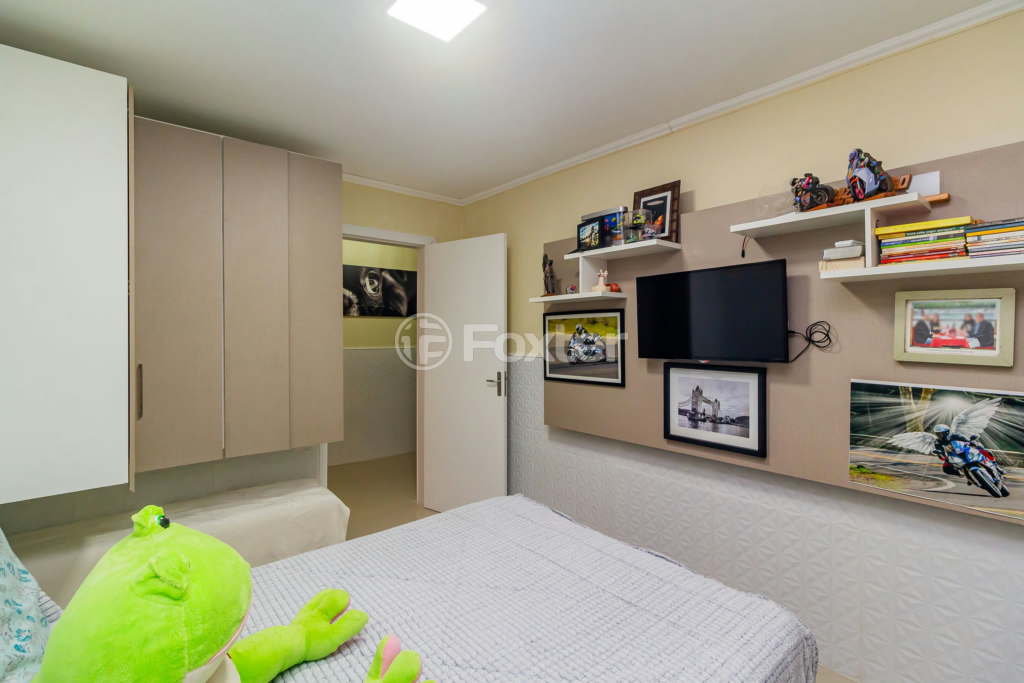 Casa à venda com 4 quartos, 141m² - Foto 17