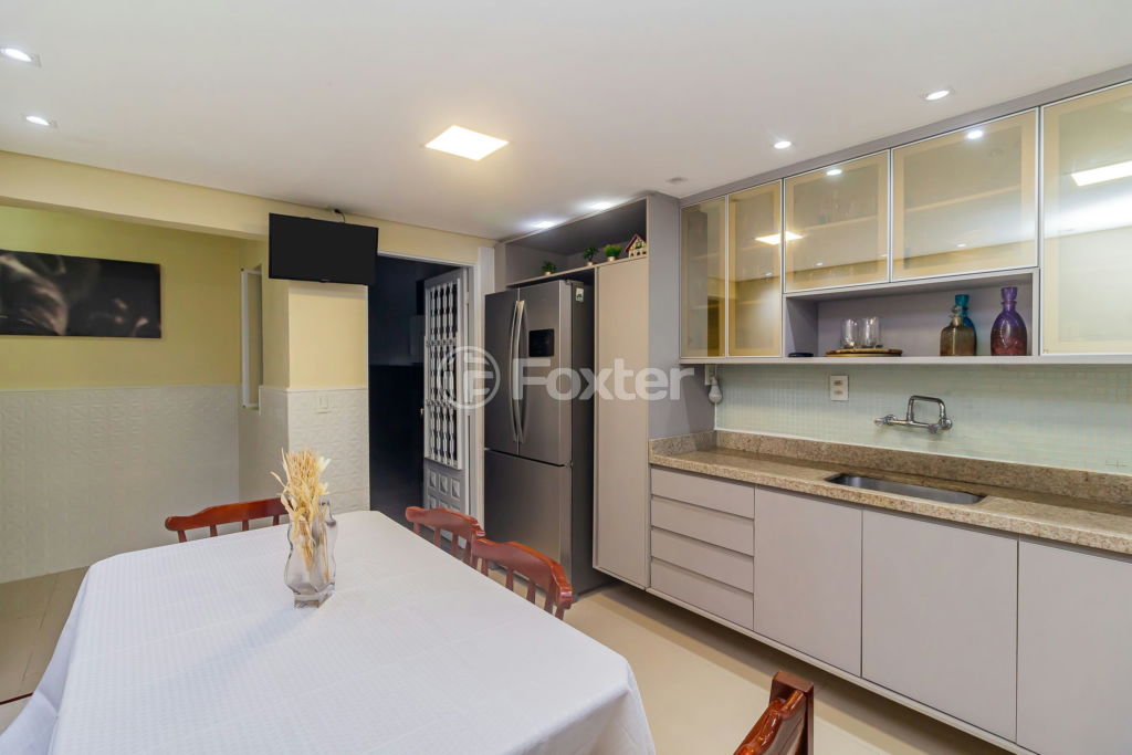 Casa à venda com 4 quartos, 141m² - Foto 25