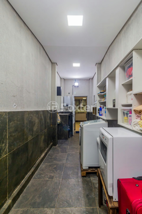 Casa à venda com 4 quartos, 141m² - Foto 28
