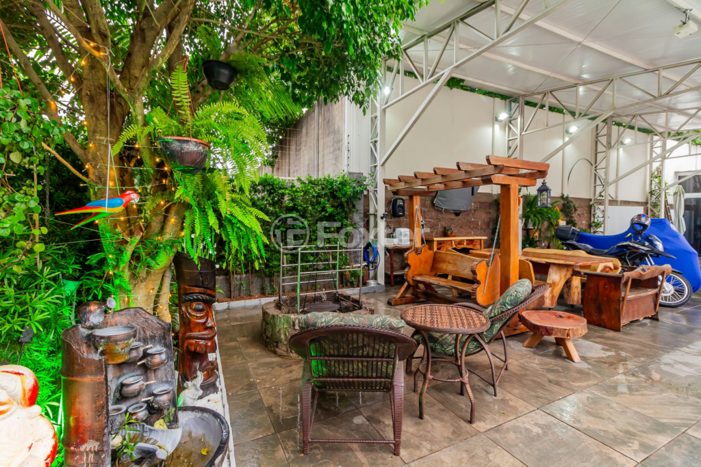 Casa à venda com 4 quartos, 141m² - Foto 34