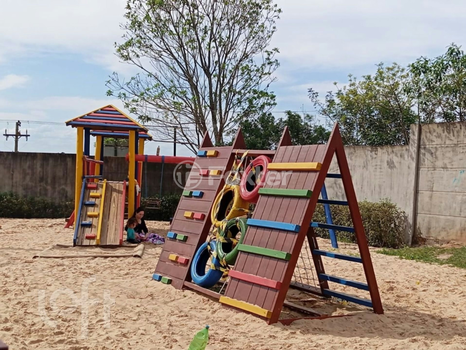Casa à venda com 2 quartos, 52m² - Foto 8