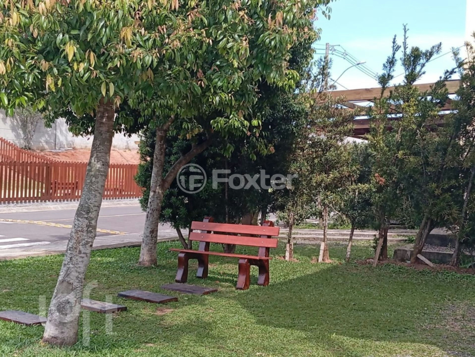 Casa à venda com 2 quartos, 52m² - Foto 12