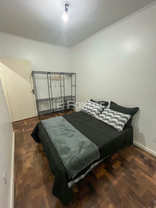 Apartamento à venda com 2 quartos, 84m² - Foto 1