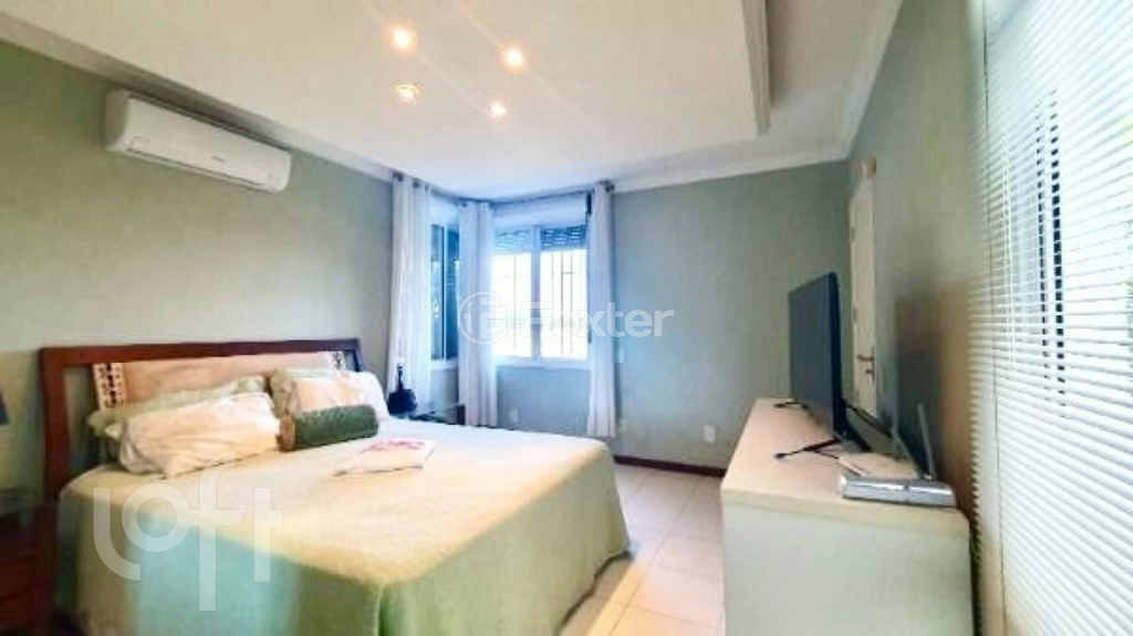 Casa à venda com 3 quartos, 218m² - Foto 18
