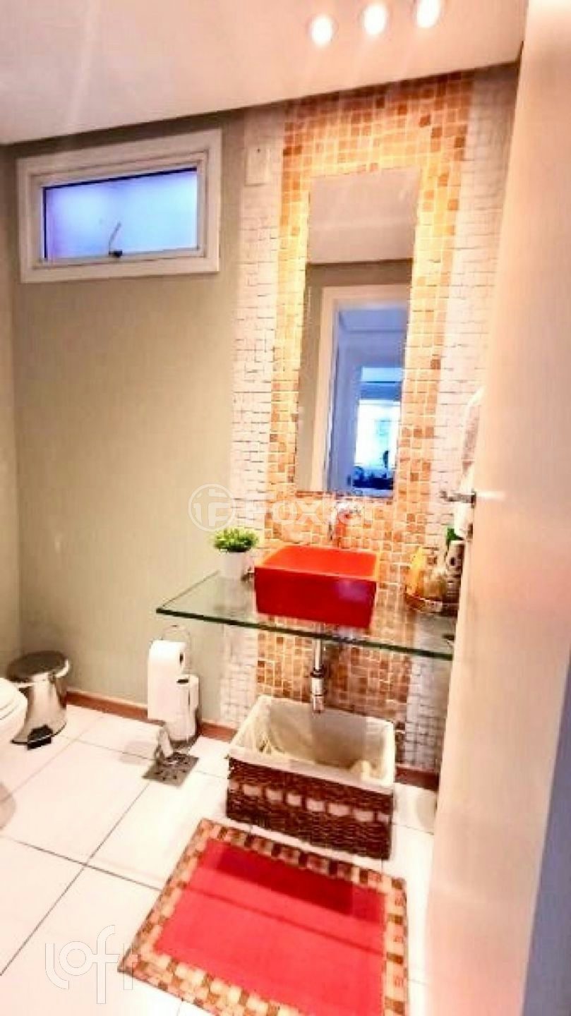 Casa à venda com 3 quartos, 218m² - Foto 11