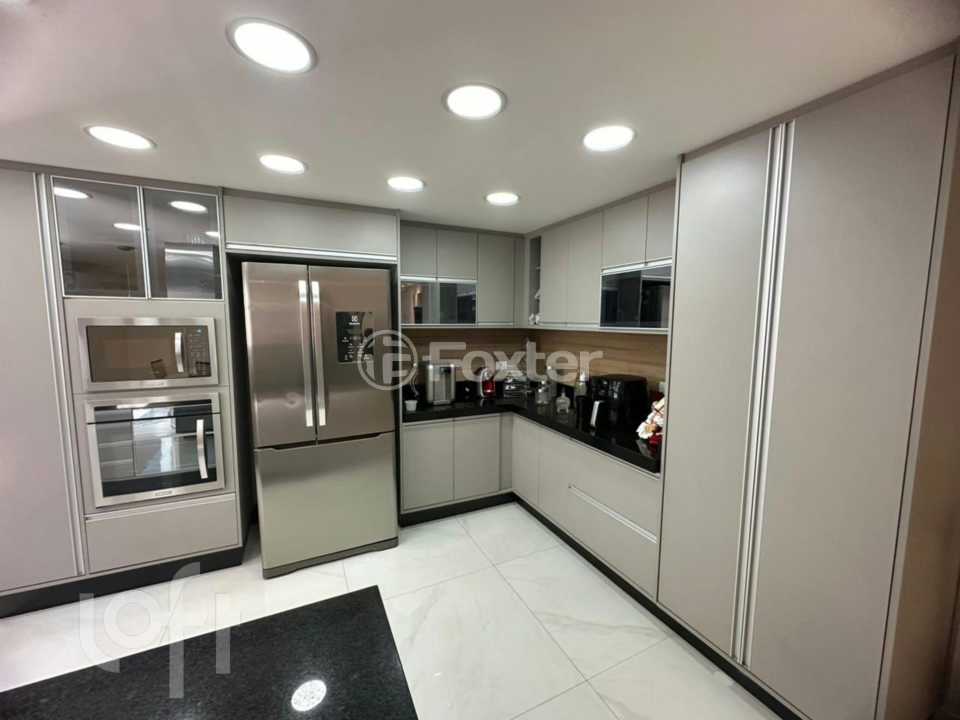 Casa à venda com 3 quartos, 270m² - Foto 7