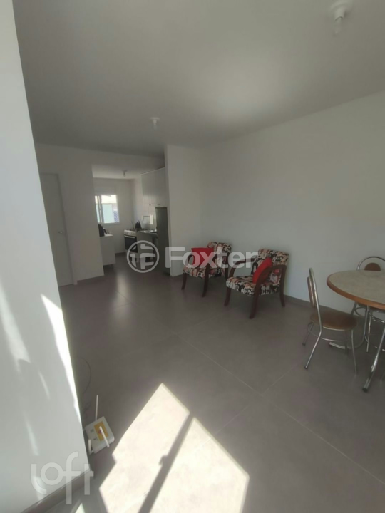 Apartamento à venda com 2 quartos, 44m² - Foto 3