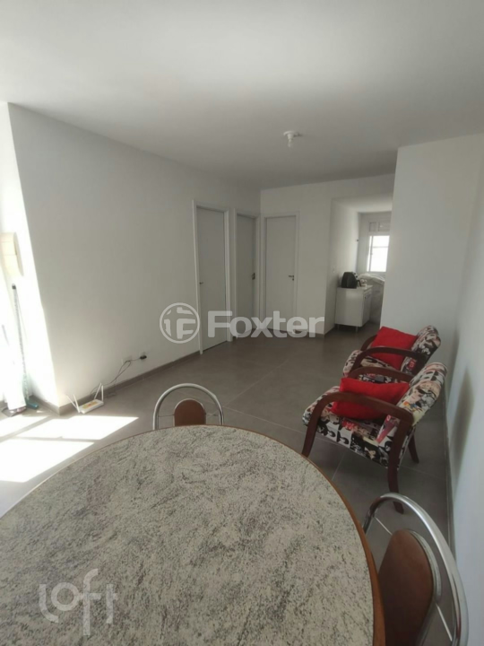 Apartamento à venda com 2 quartos, 44m² - Foto 2