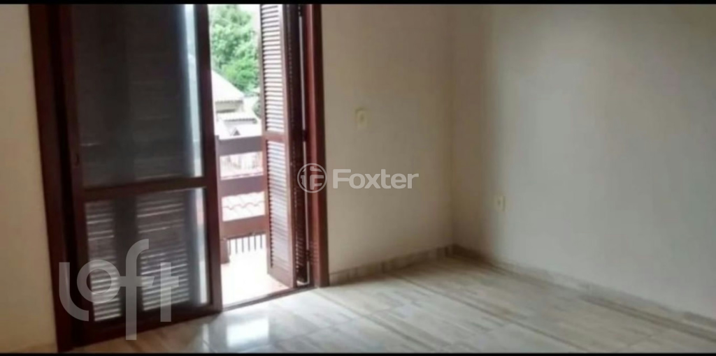 Casa à venda com 3 quartos, 310m² - Foto 2