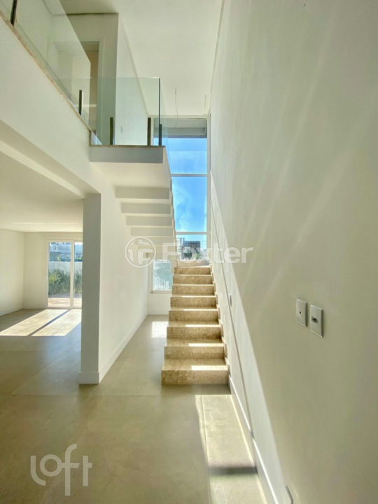 Casa de Condomínio à venda com 3 quartos, 170m² - Foto 2