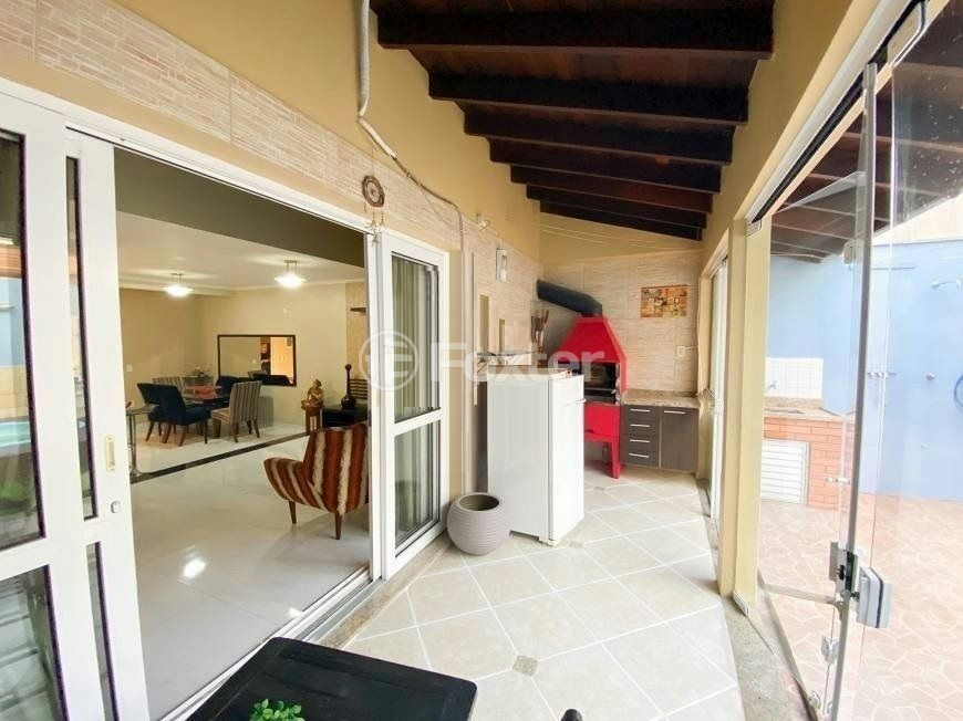Casa à venda com 4 quartos, 180m² - Foto 6