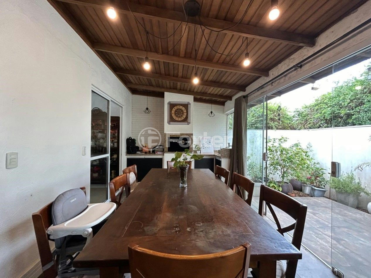 Casa de Condomínio à venda com 3 quartos, 143m² - Foto 9