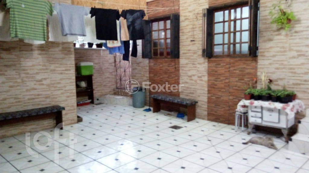 Casa à venda com 3 quartos, 243m² - Foto 2