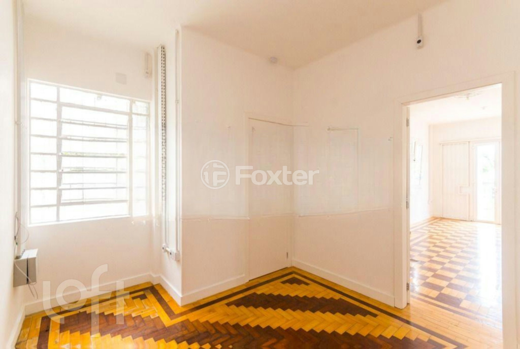 Casa à venda com 3 quartos, 90m² - Foto 1