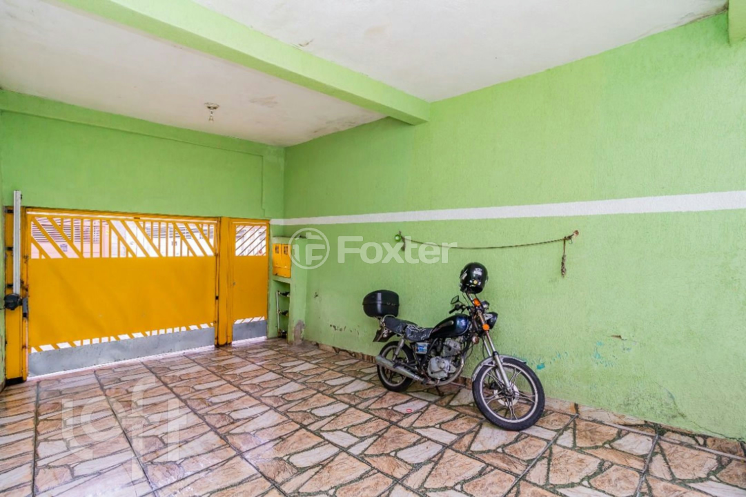 Casa à venda com 2 quartos, 200m² - Foto 4