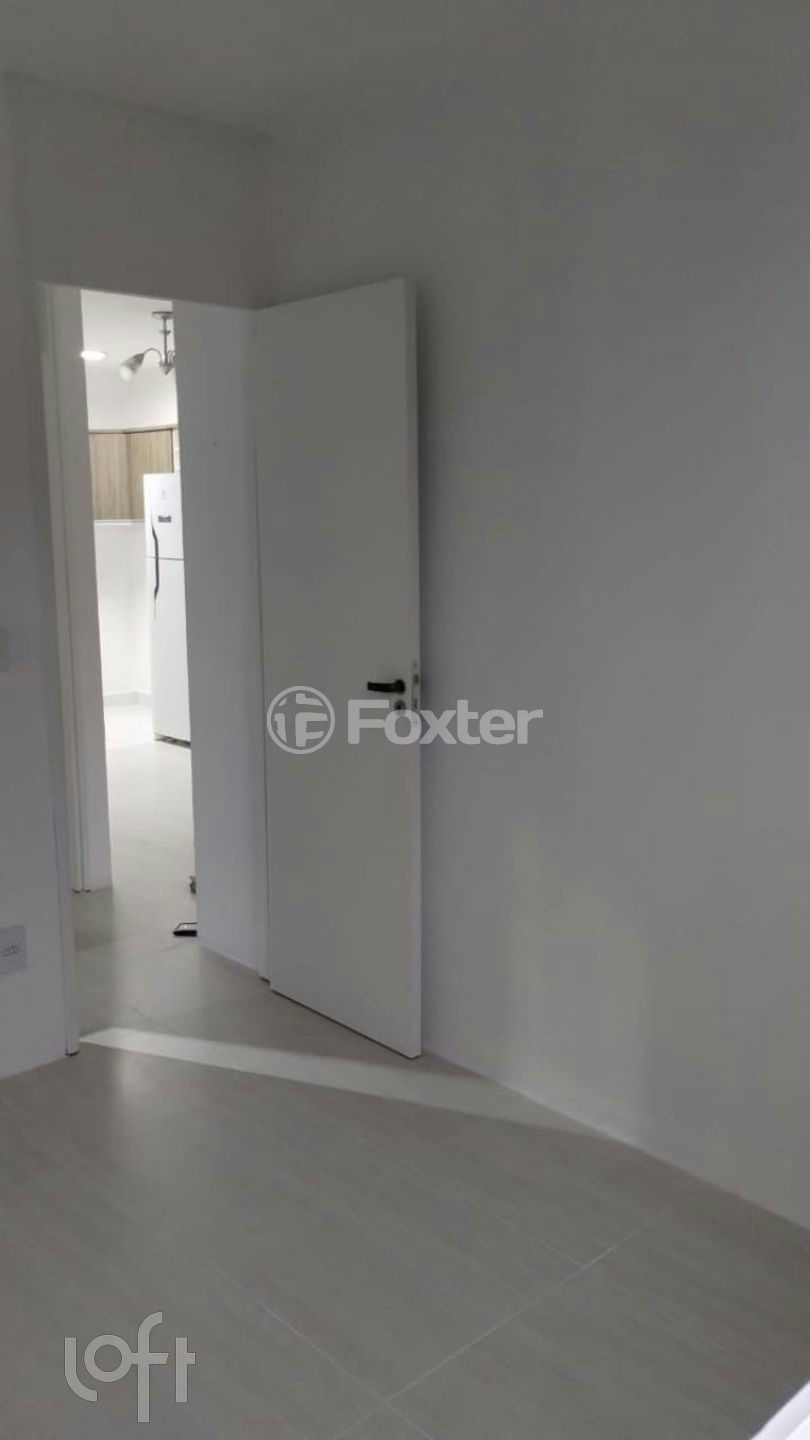 Apartamento à venda com 2 quartos, 42m² - Foto 17