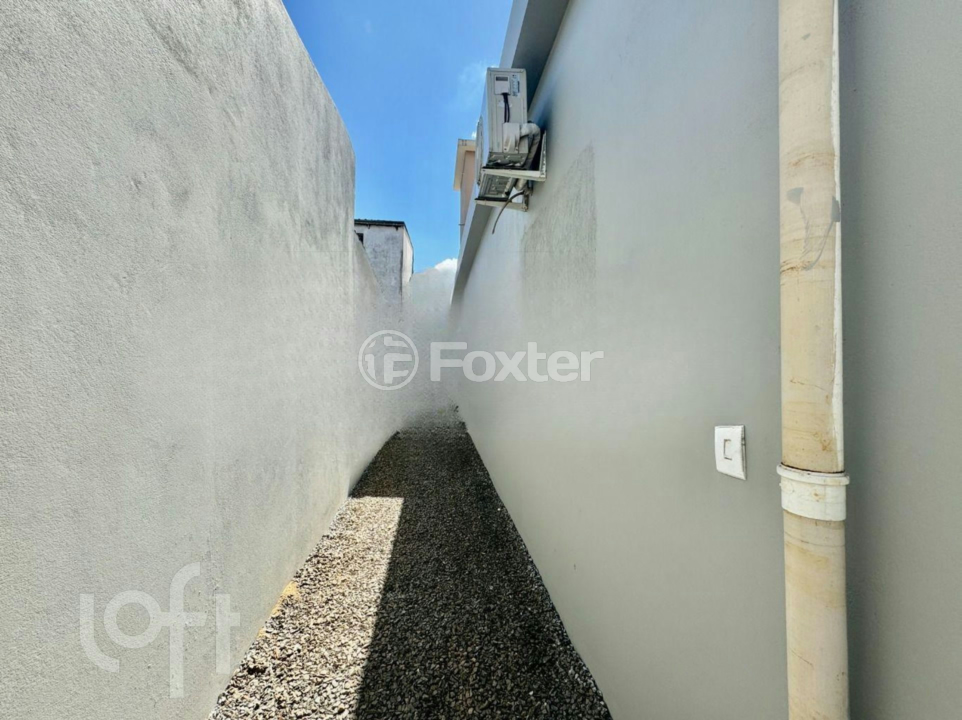 Casa à venda com 5 quartos, 164m² - Foto 31